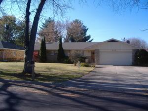 233 Westport Dr., Joliet, IL 60431