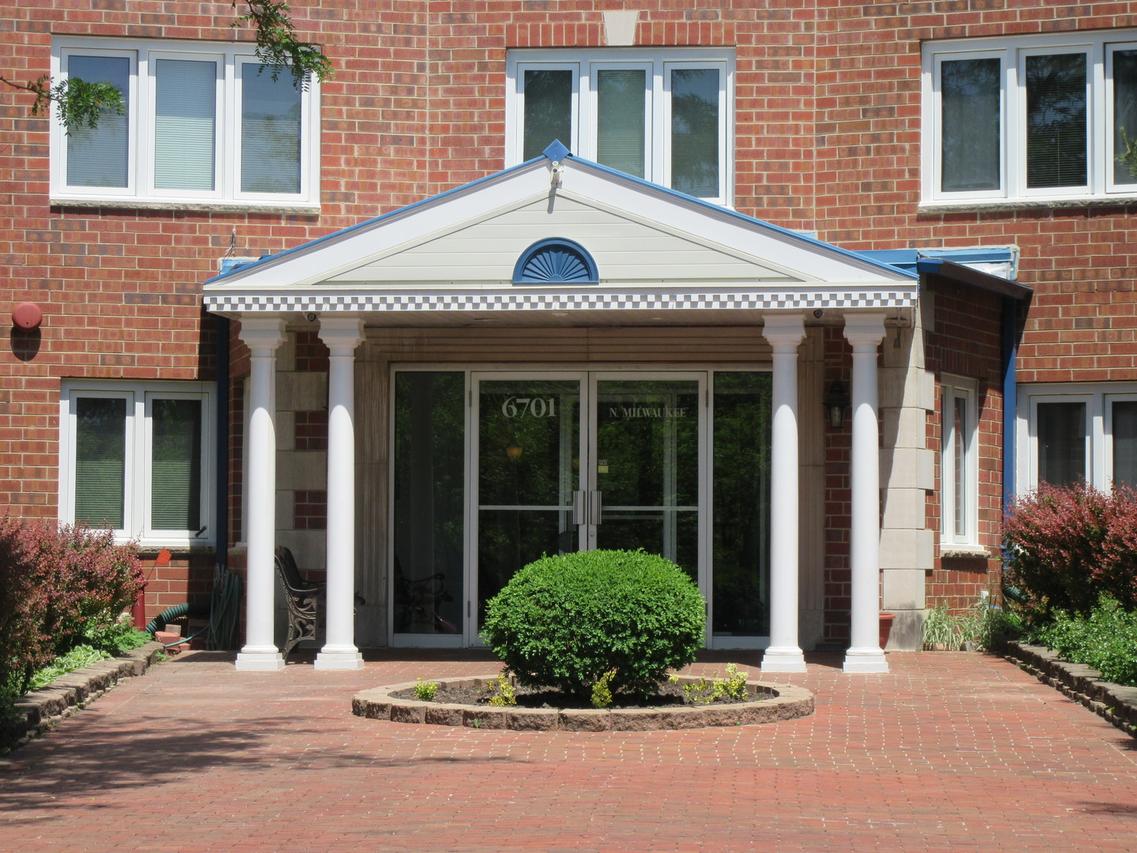 6701 N Milwaukee Ave. #601, Niles, IL 60714