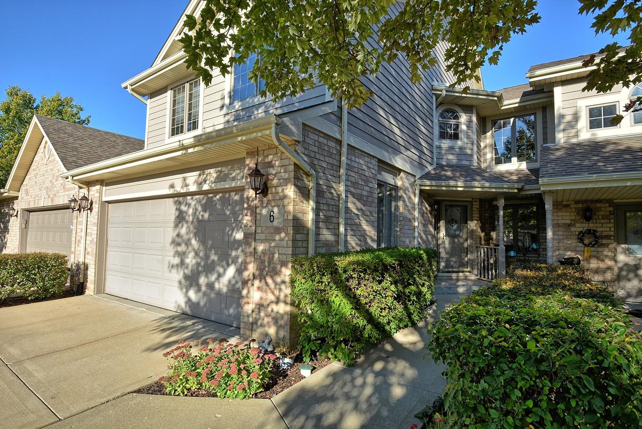 6 Pine Needles Dr., Lemont, IL 60439