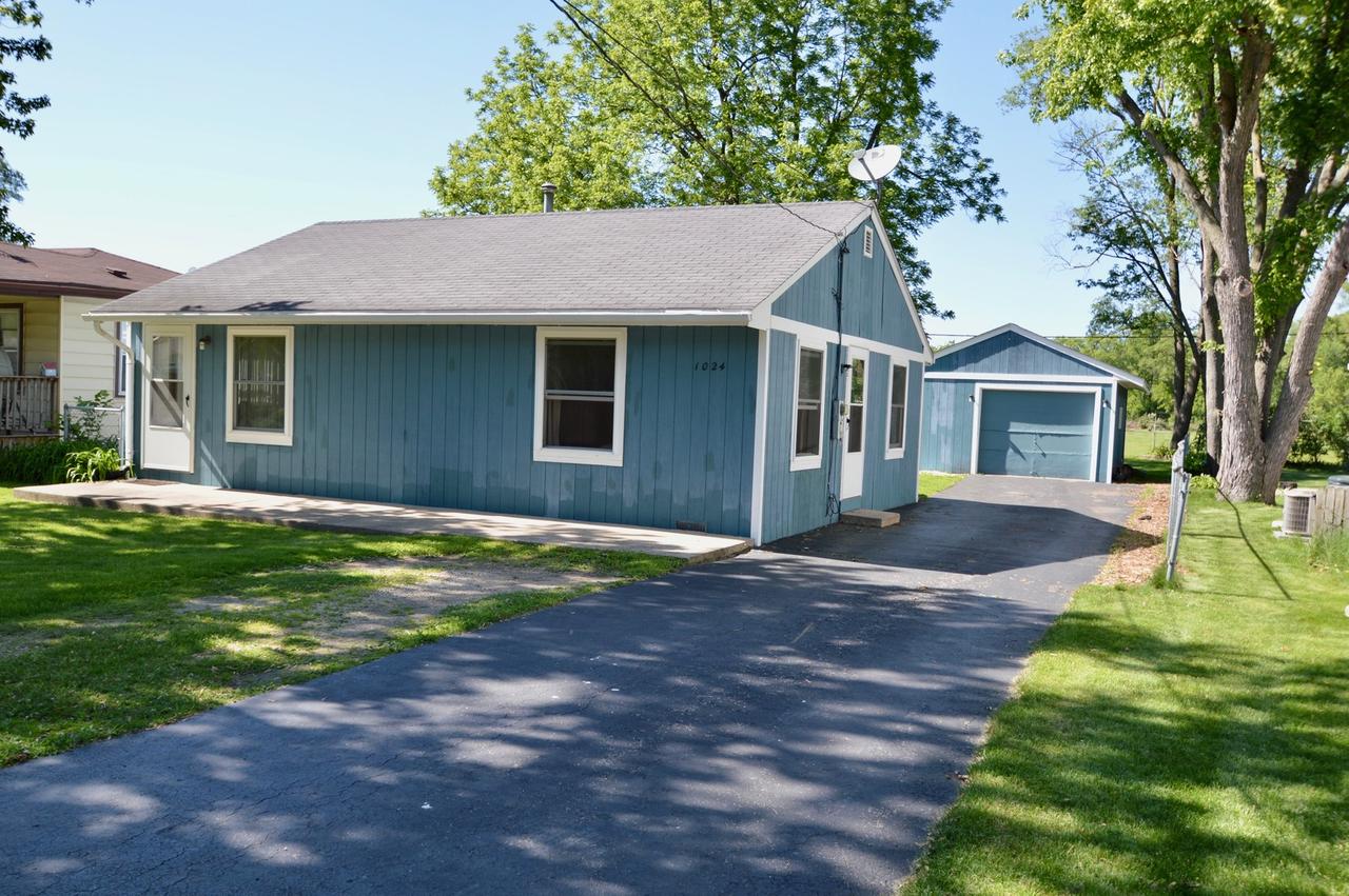 1024 Maple Ave., Machesney Park, IL 61115
