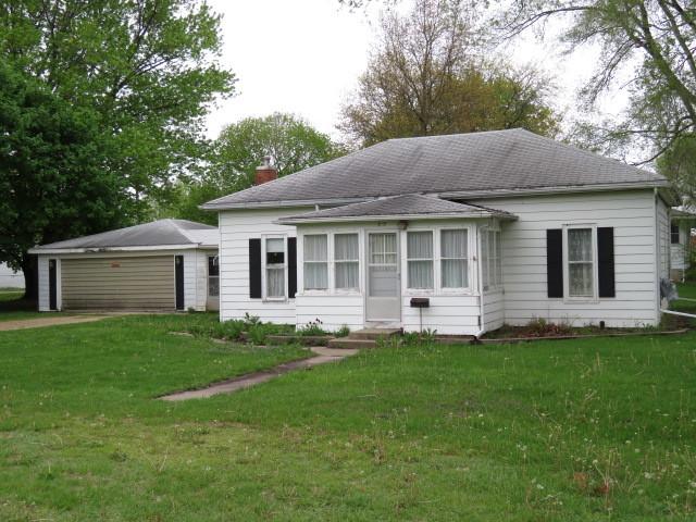 105 E 3rd St., Tampico, IL 61283