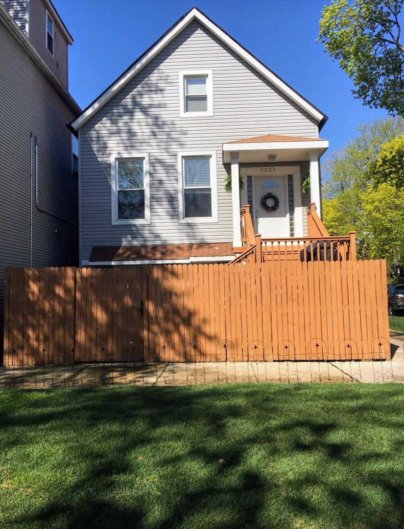 3224 N Ravenswood Ave., Chicago, IL 60657