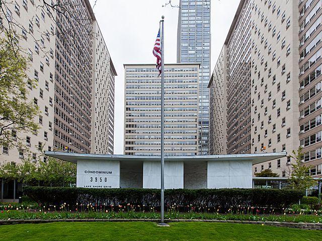3950 N Lake Shore Dr. #1105, Chicago, IL 60613
