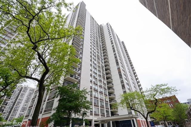 1460 N Sandburg Ter. #2712, Chicago, IL 60610