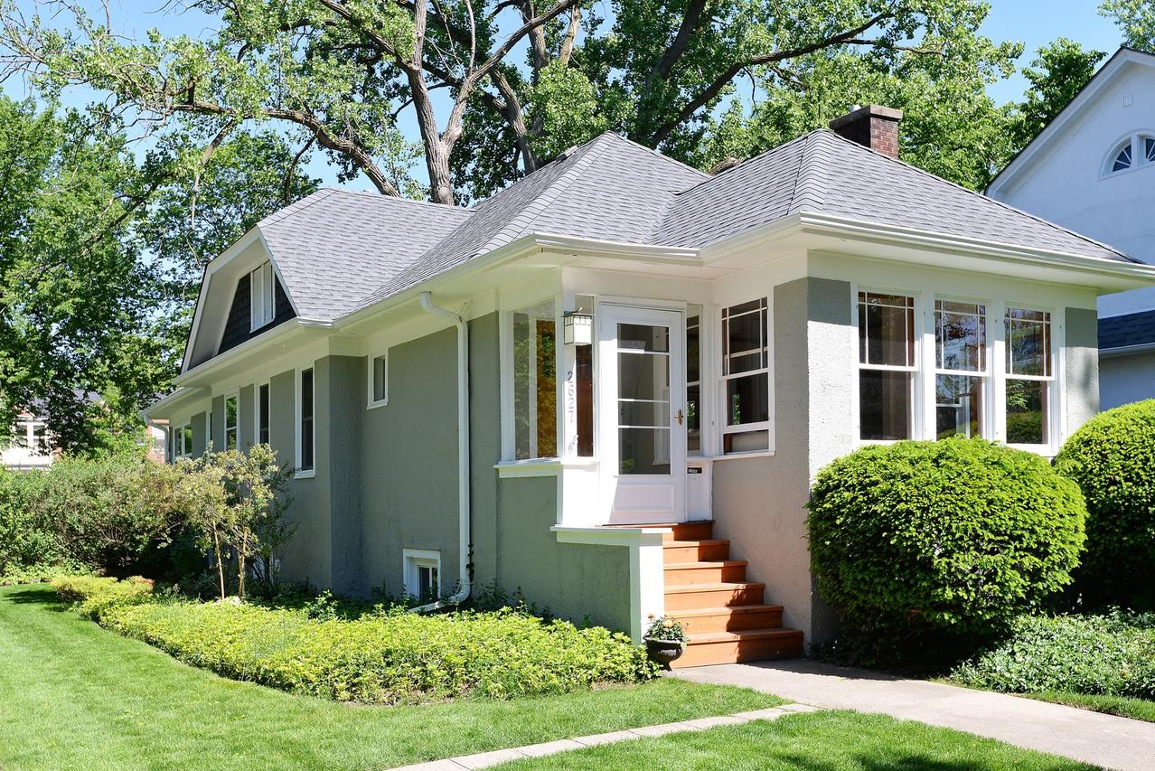 2627 Reese Ave., Evanston, IL 60201