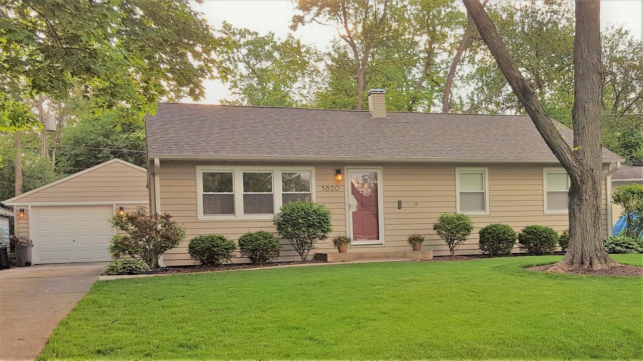 5620 Aubrey Ter., Downers Grove, IL 60516