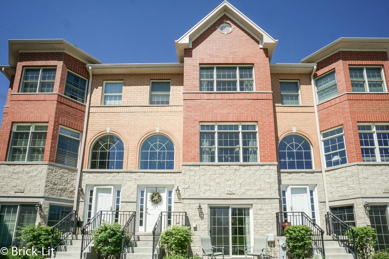 17942 Fountain Cir., Orland Park, IL 60467