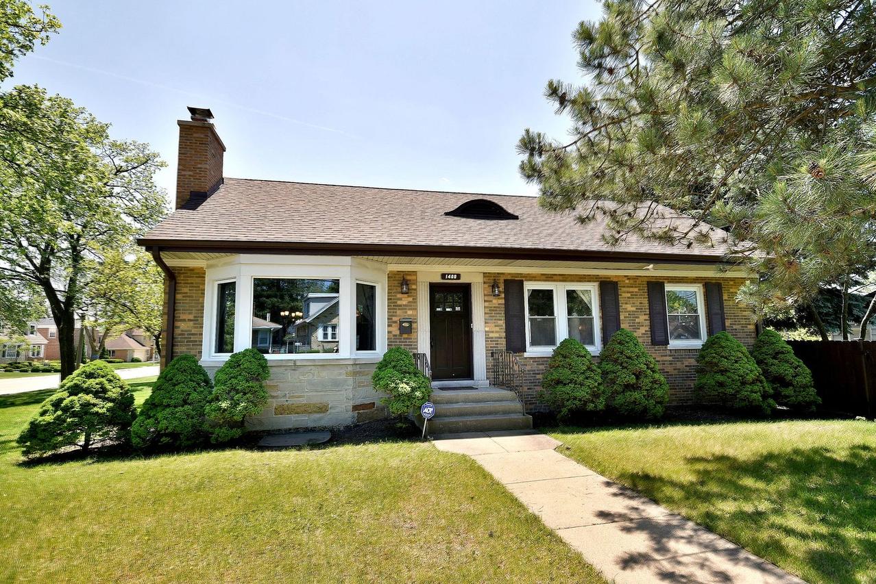 1400 Grove Ave., Park Ridge, IL 60068