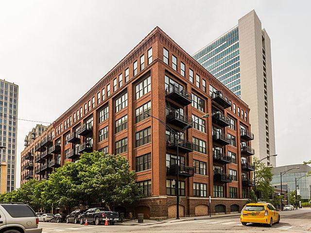 520 W Huron St. #405, Chicago, IL 60654