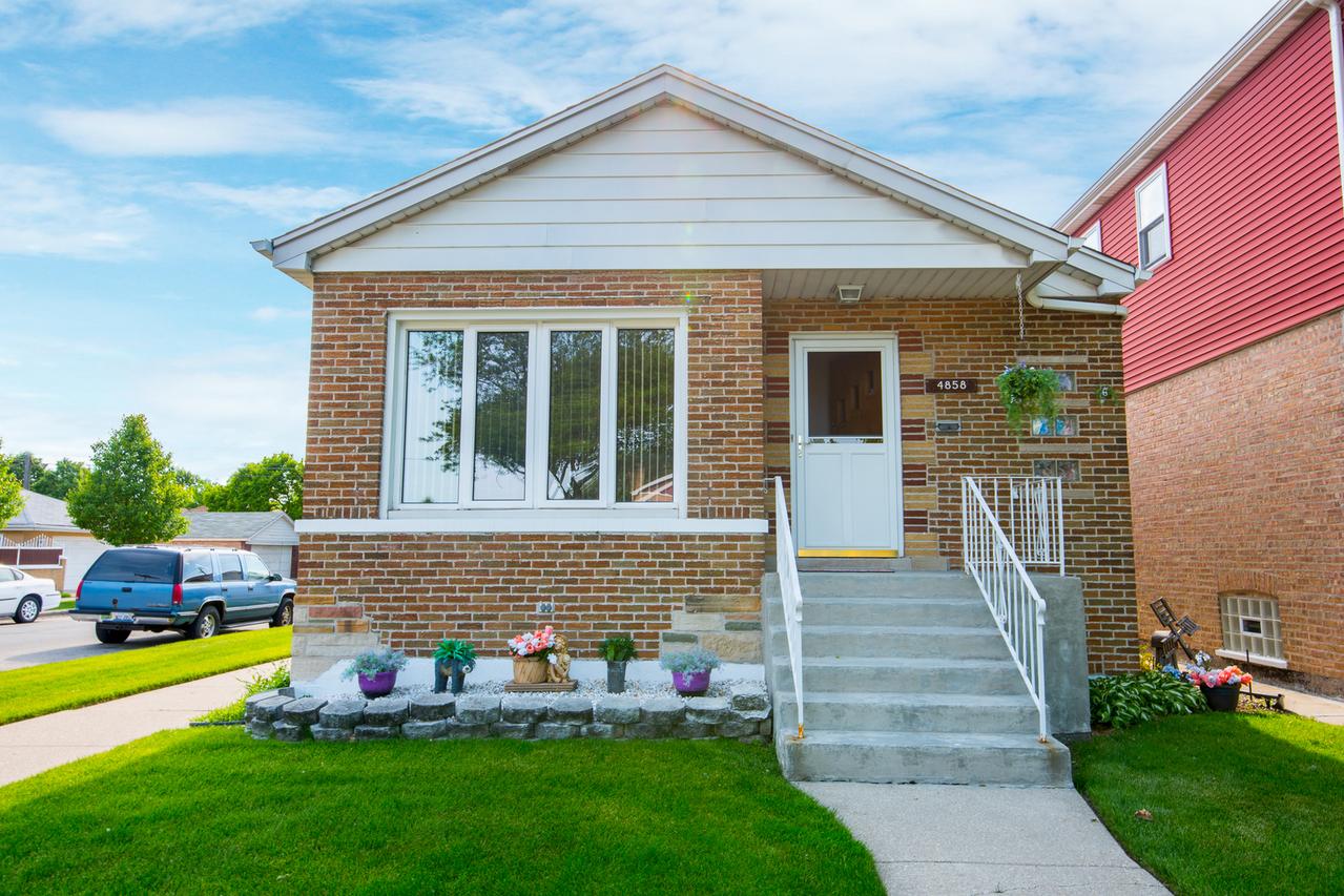 4858 S Lamon Ave., Chicago, IL 60638
