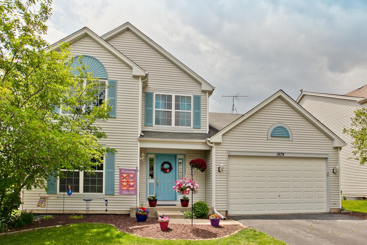 1979 W Windsor Dr., Round Lake, IL 60073