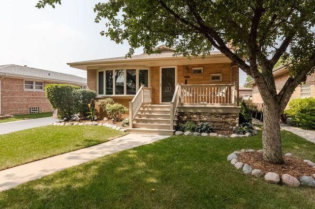 10132 Alice Ct., Oak Lawn, IL 60453
