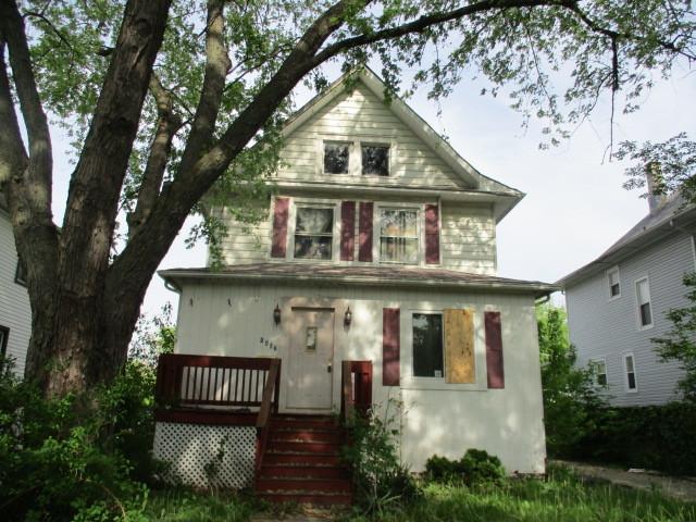 1307 S 6th Ave., Maywood, IL 60153