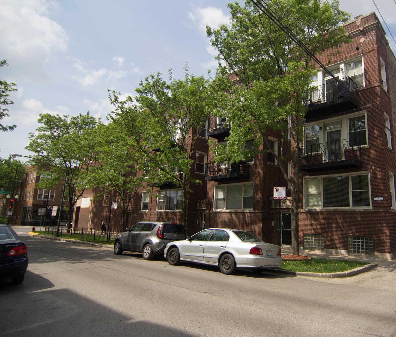 4408 N Sacramento Ave. #2D, Chicago, IL 60625