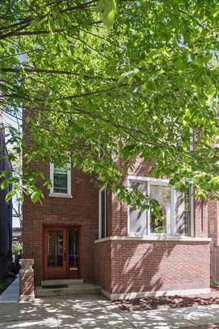 1044 W Dakin St., Chicago, IL 60613