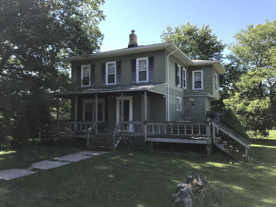 207 E 2nd St., Wyanet, IL 61379