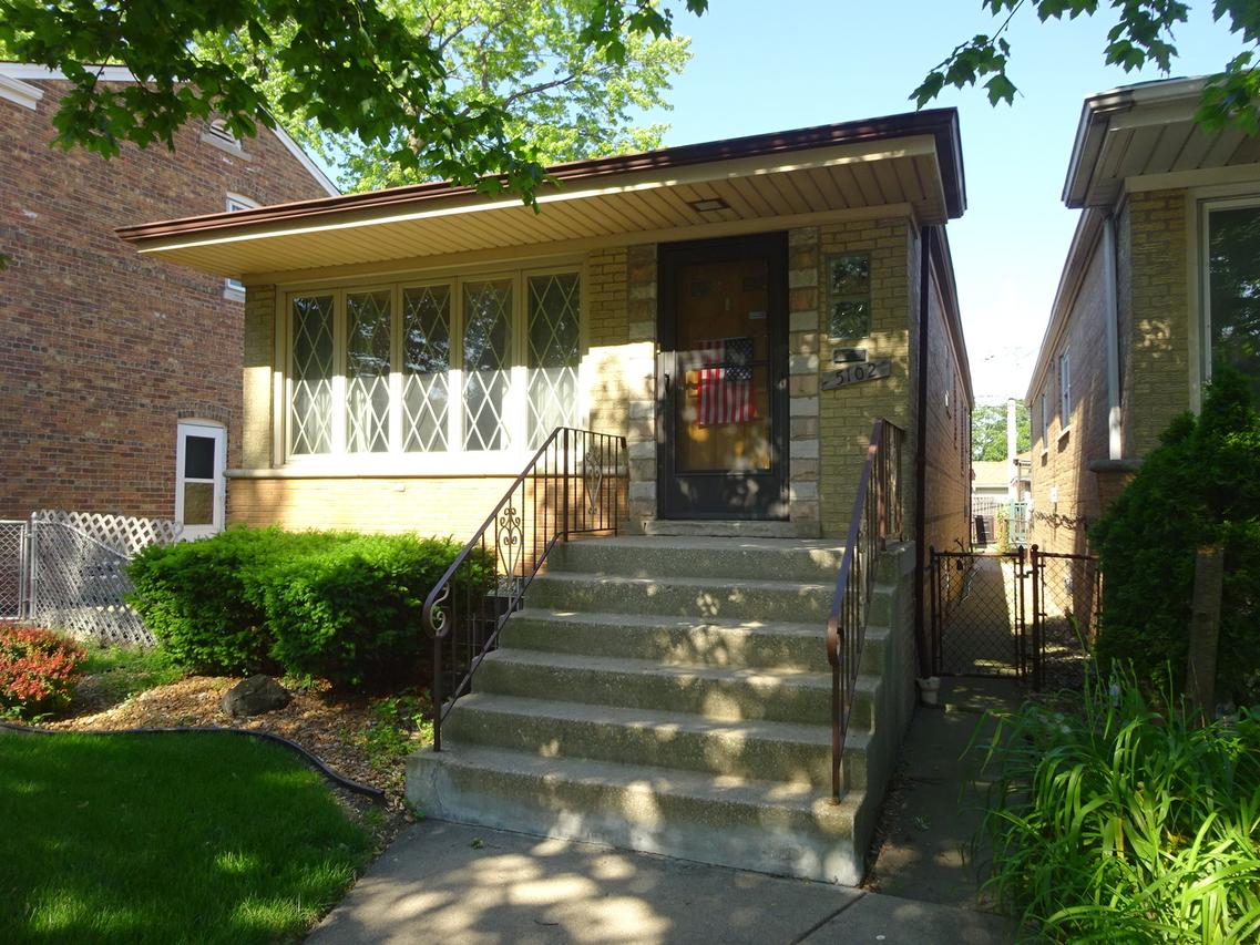 5102 S Mason Ave., Chicago, IL 60638