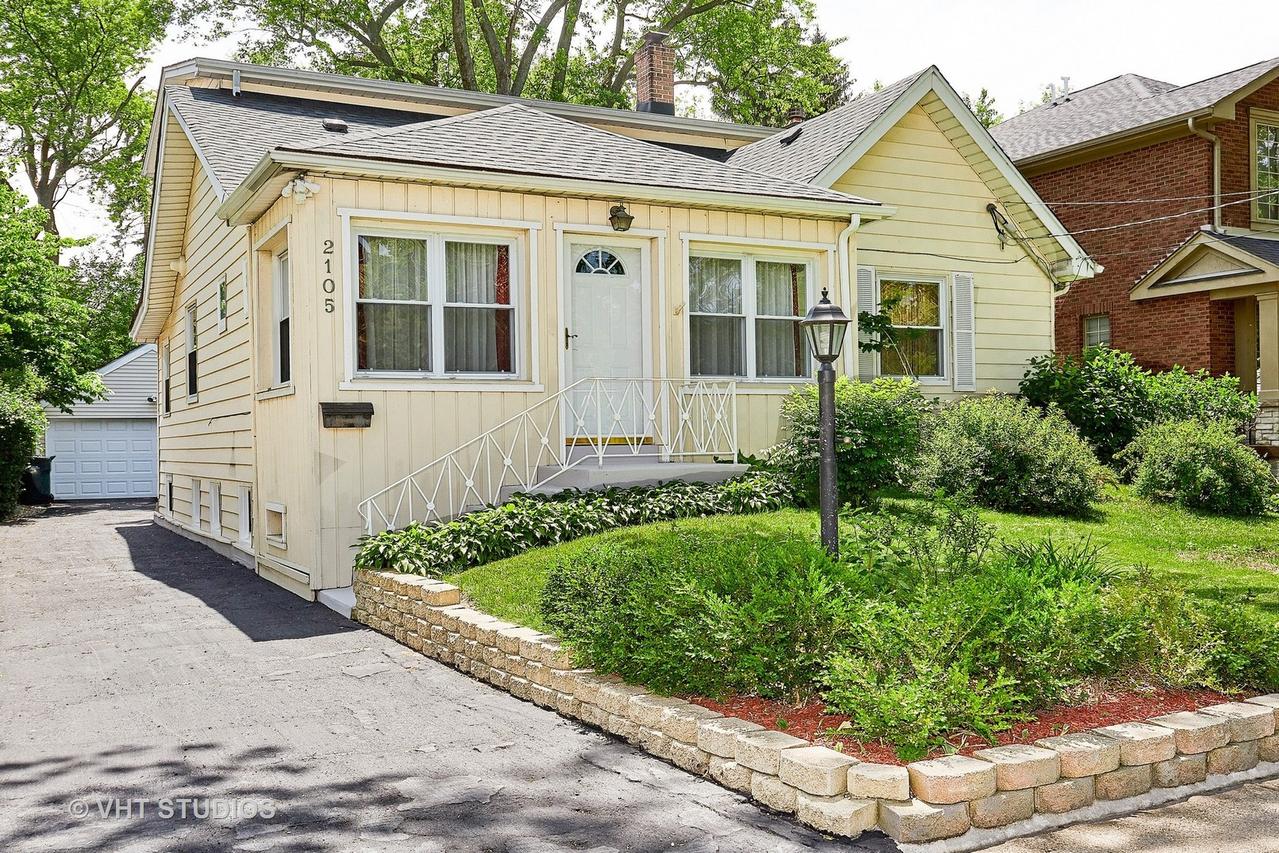 2105 Wilmette Ave., Wilmette, IL 60091
