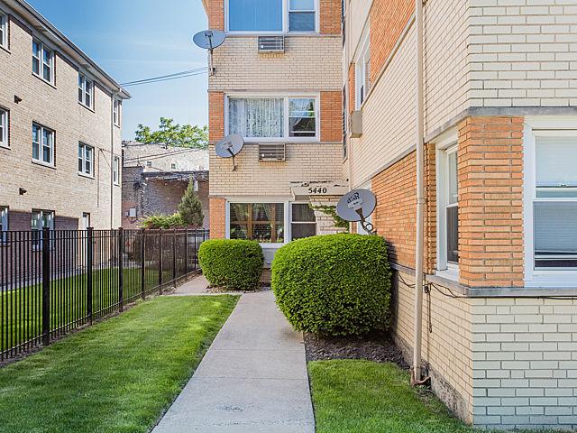 5440 W Higgins Ave. #1A, Chicago, IL 60630