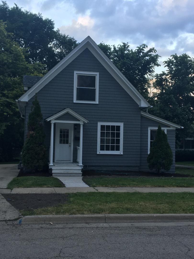 321 Gertrude St., Elgin, IL 60123