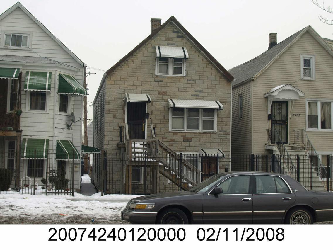 5433 S Damen Ave., Chicago, IL 60609
