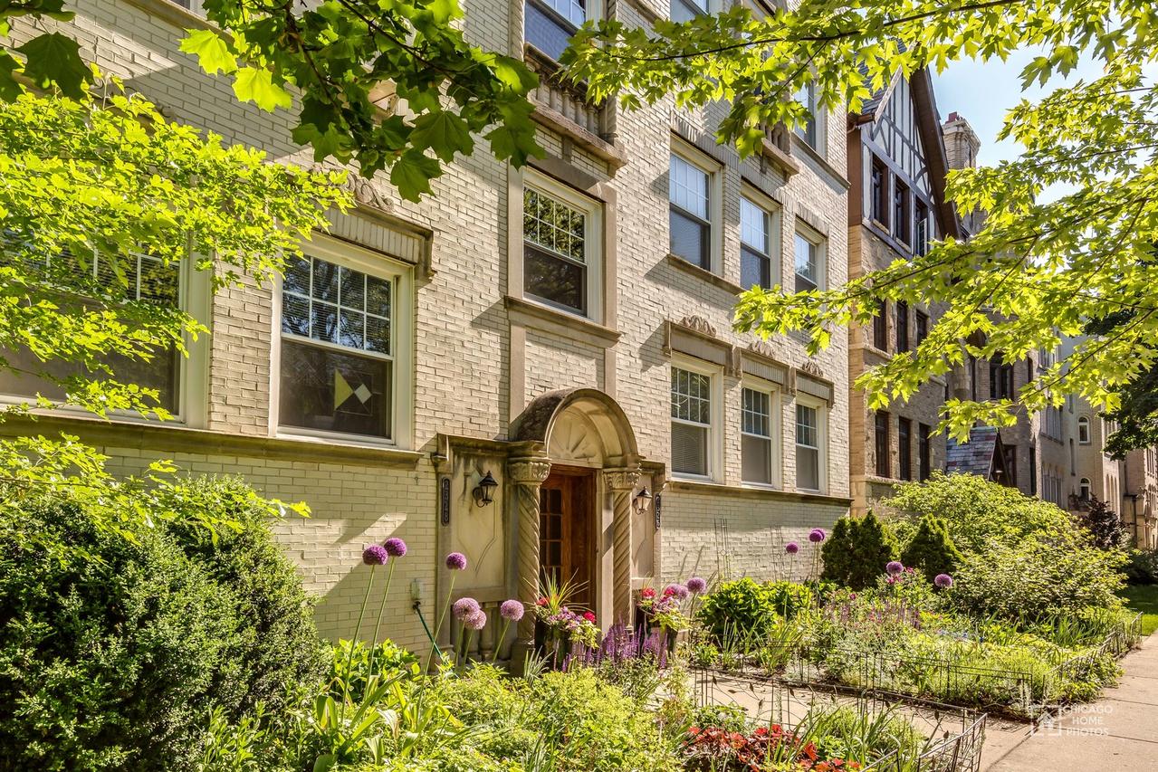 2326 W Farwell Ave. #2, Chicago, IL 60645