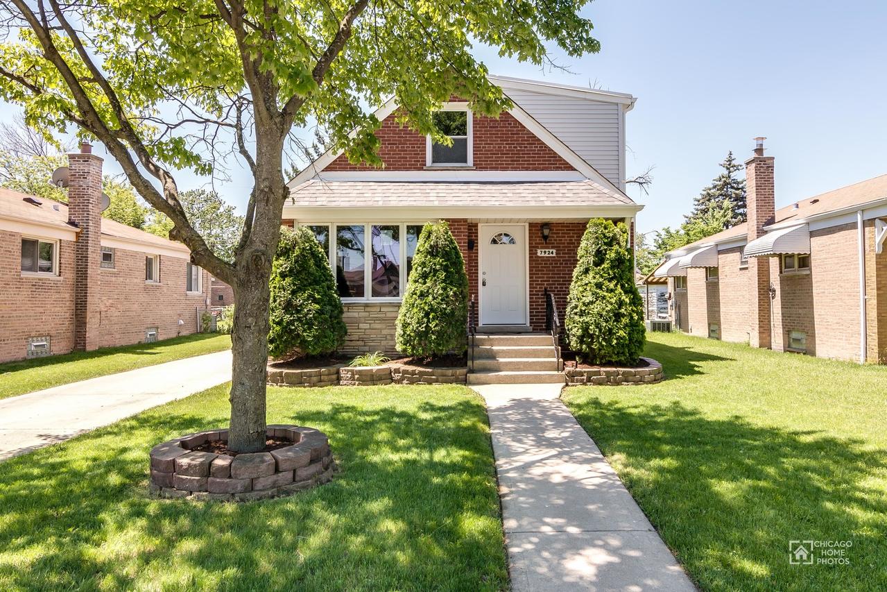 7924 S Tripp Ave., Chicago, IL 60652