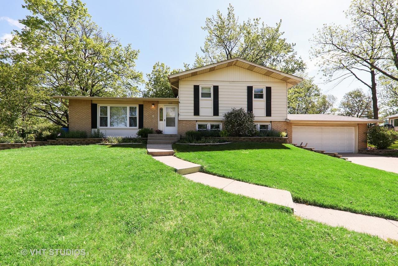 6535 Briargate Dr., Downers Grove, IL 60516