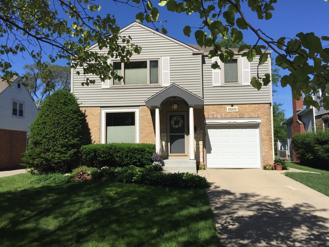 1600 S Brophy Ave., Park Ridge, IL 60068
