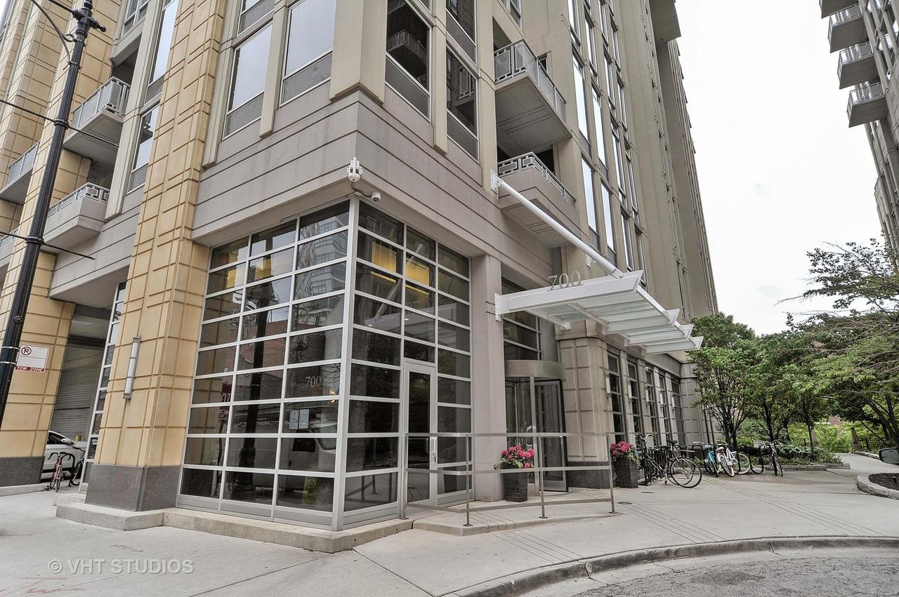 700 N Larrabee St. #1408, Chicago, IL 60654