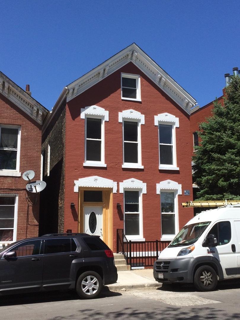 1422 W Chestnut St., Chicago, IL 60642