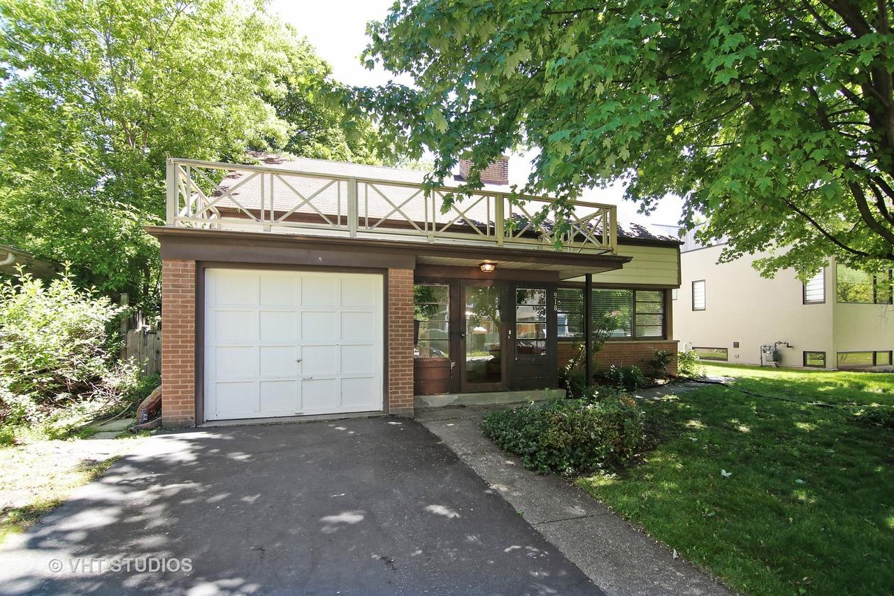 918 Yale St., Wilmette, IL 60091