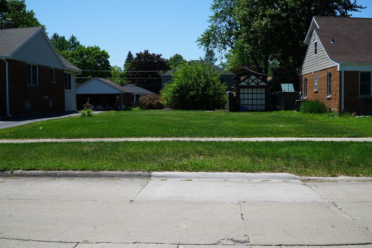 812 N Kaspar Ave., Arlington Heights, IL 60004