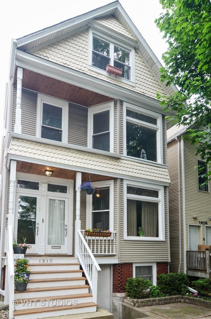 1910 W School St., Chicago, IL 60657