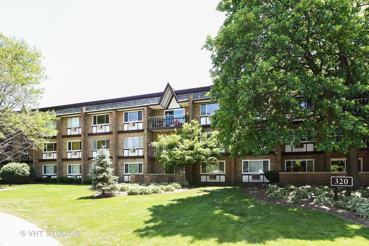 320 Claymoor St. #1G, Hinsdale, IL 60521