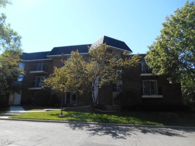 1730 S Arlington Heights Rd. #2B, Arlington Heights, IL 60005