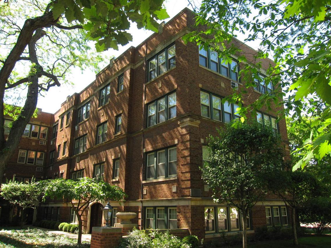 112 Lincoln Ave. #3C, Riverside, IL 60546