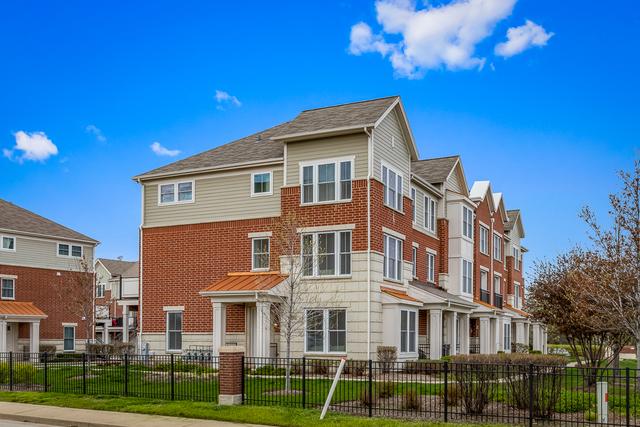 2230 S Crambourne Way, Arlington Heights, IL 60005