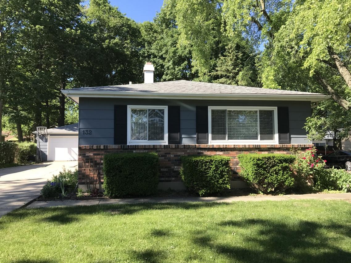 132 E Maple Ave., Mundelein, IL 60060