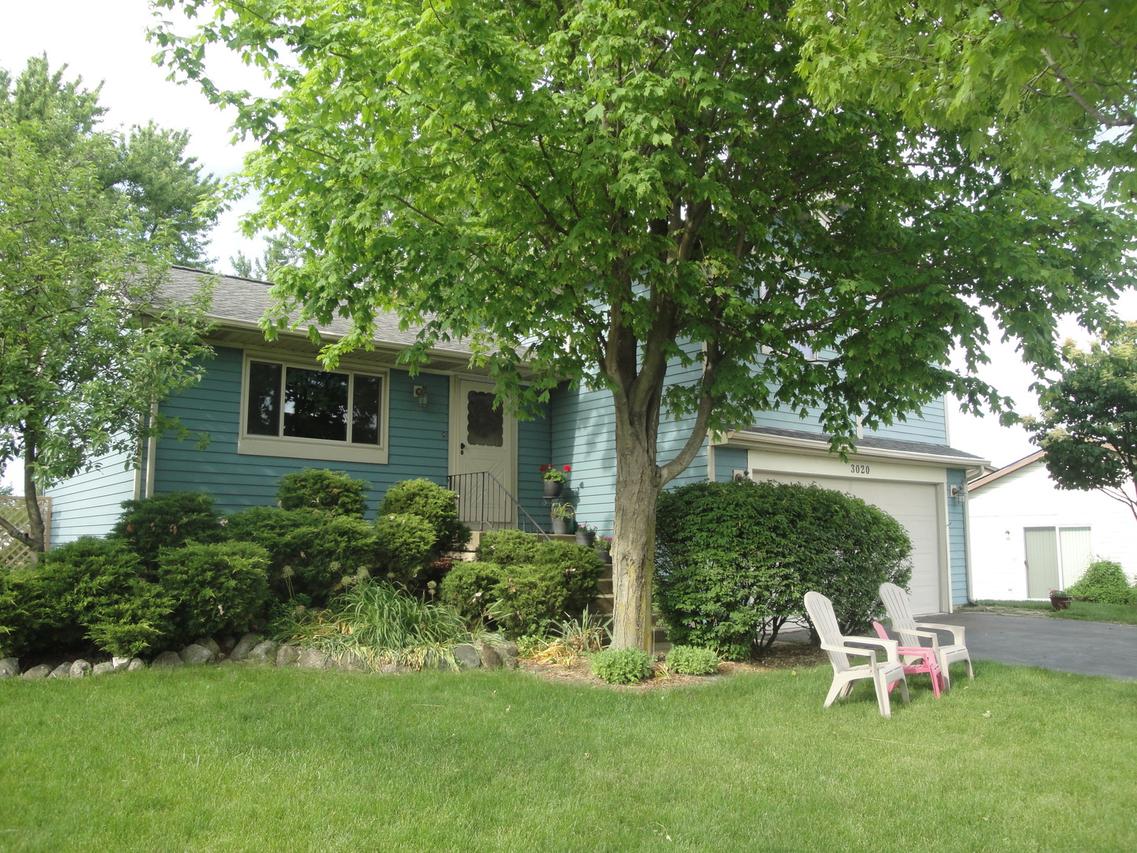 3020 Timber Hill Ct., Aurora, IL 60504