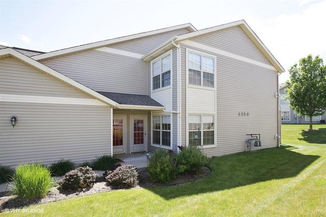 955 Buckingham Dr., Sycamore, IL 60178