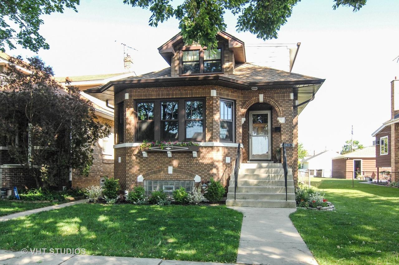 6623 N Oketo Ave., Chicago, IL 60631