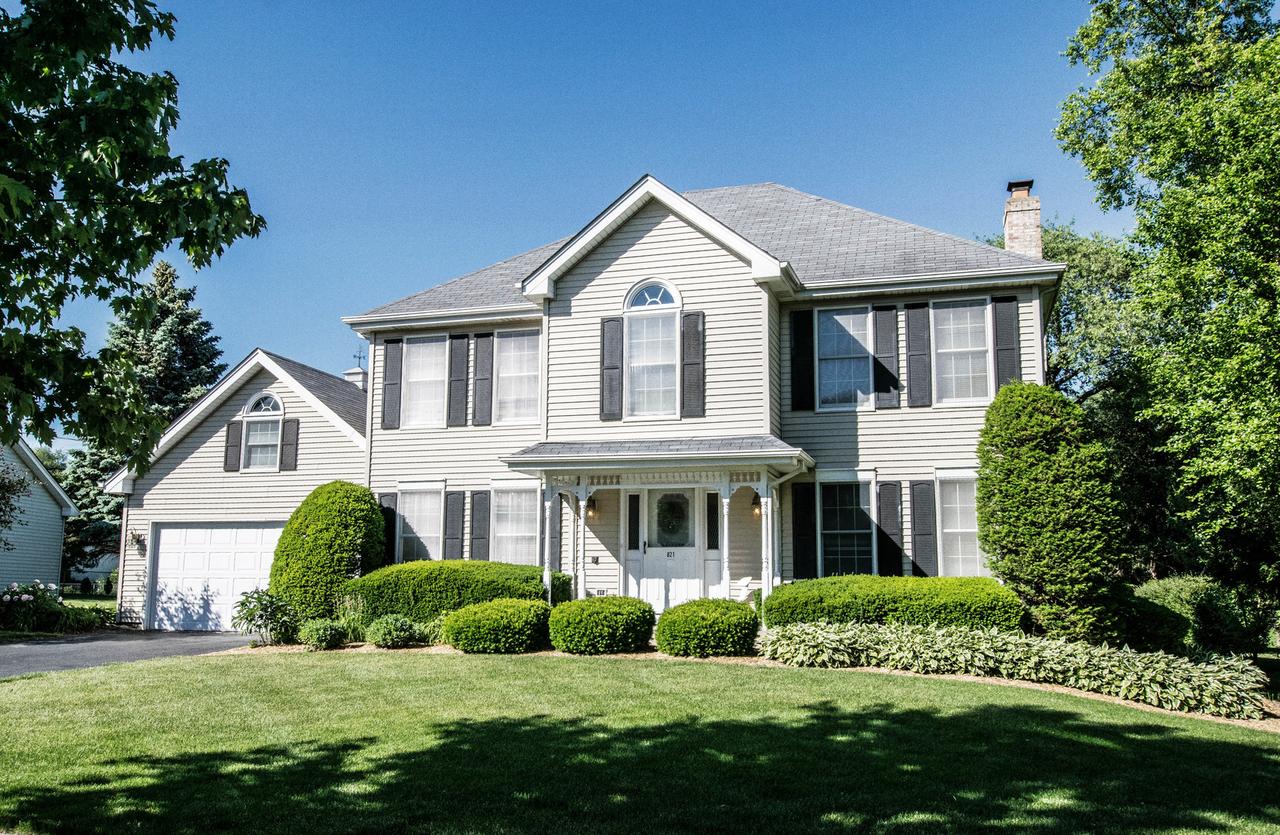 821 Linda Dr., Algonquin, IL 60102