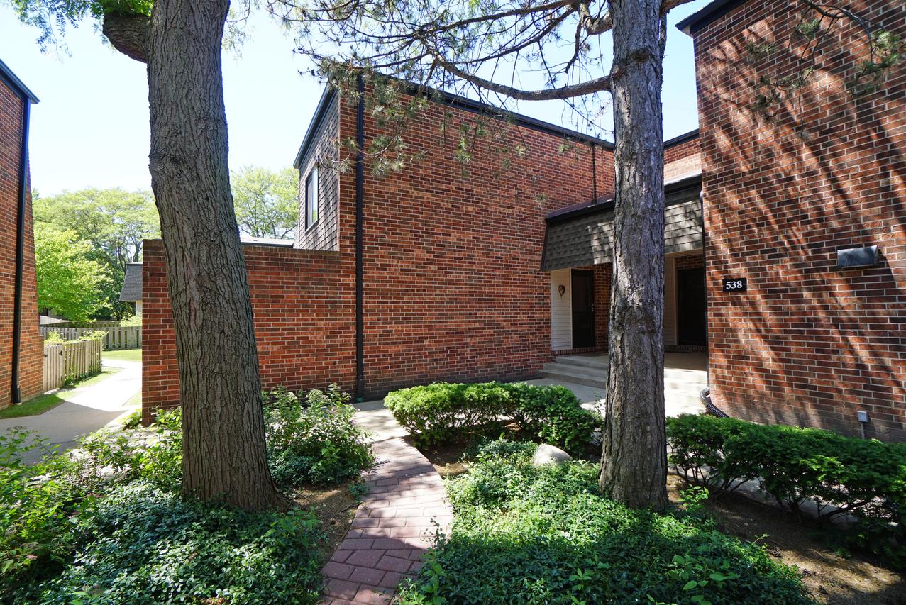 538 W Northwest Hwy. #A, Palatine, IL 60067
