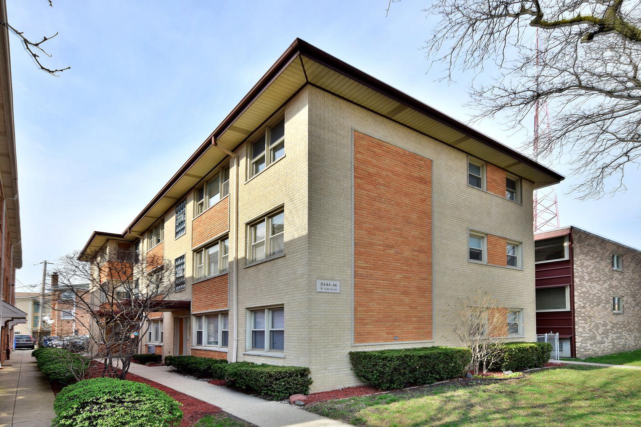 5444 W Gale St. #1A, Chicago, IL 60630