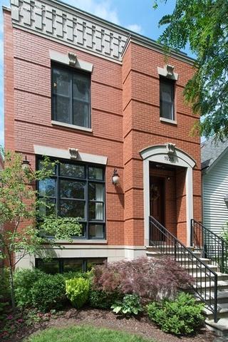 1928 W Wellington Ave., Chicago, IL 60657