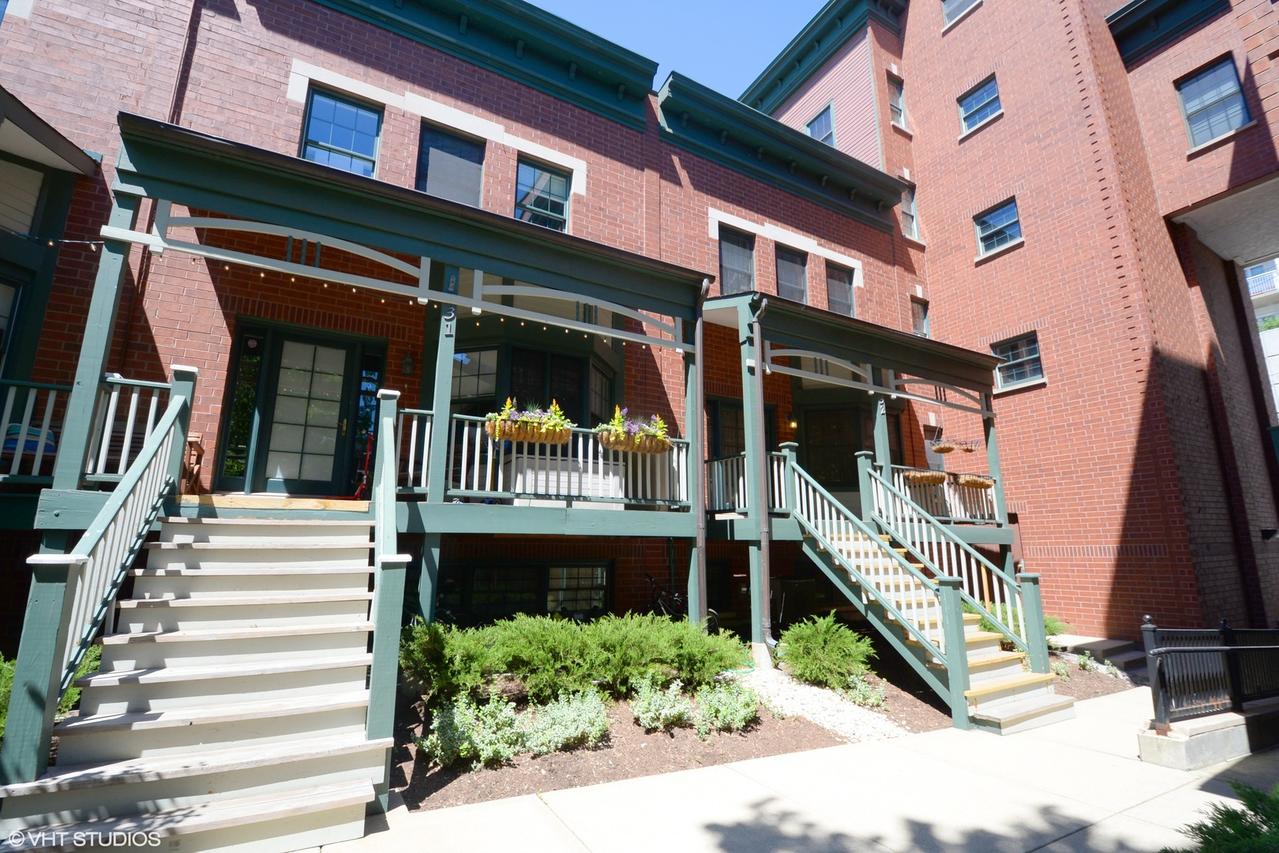1023 W Rundell Pl. #32, Chicago, IL 60607