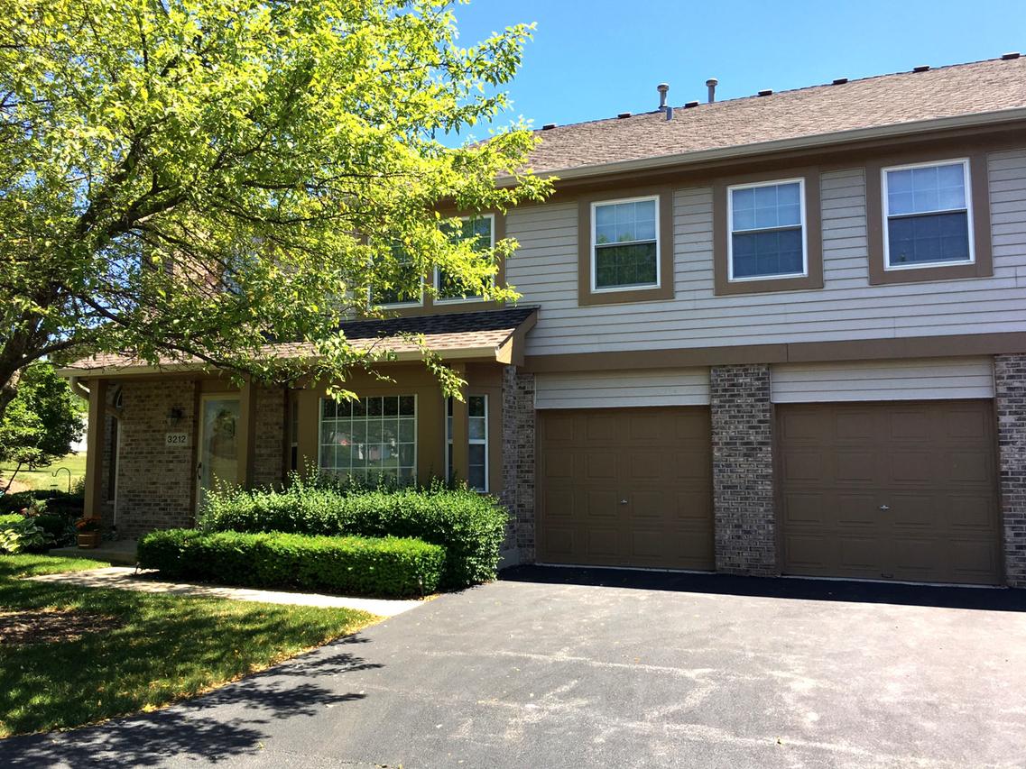 3212 Anton Dr., Aurora, IL 60504