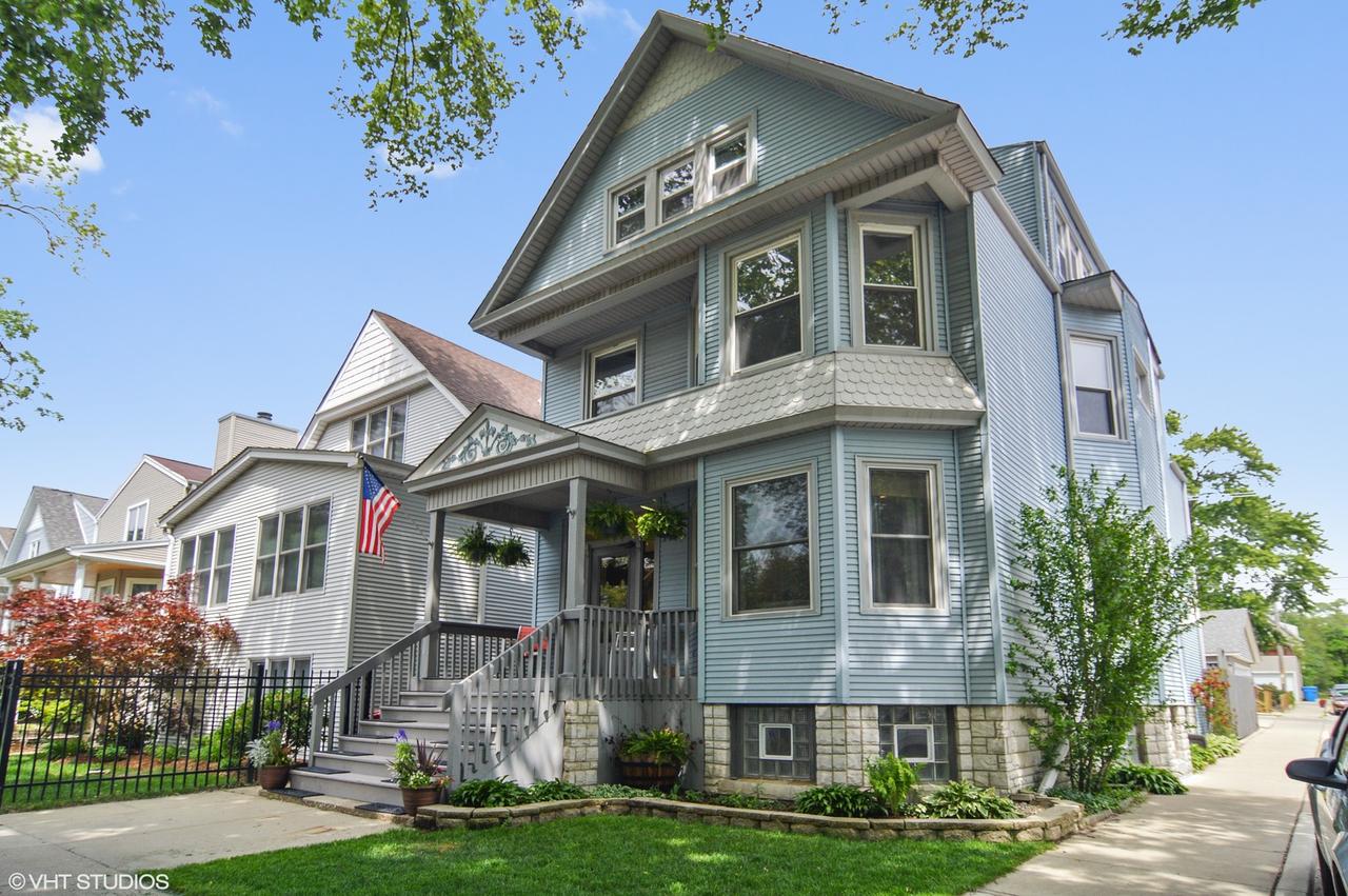 2232 W Berwyn Ave., Chicago, IL 60625