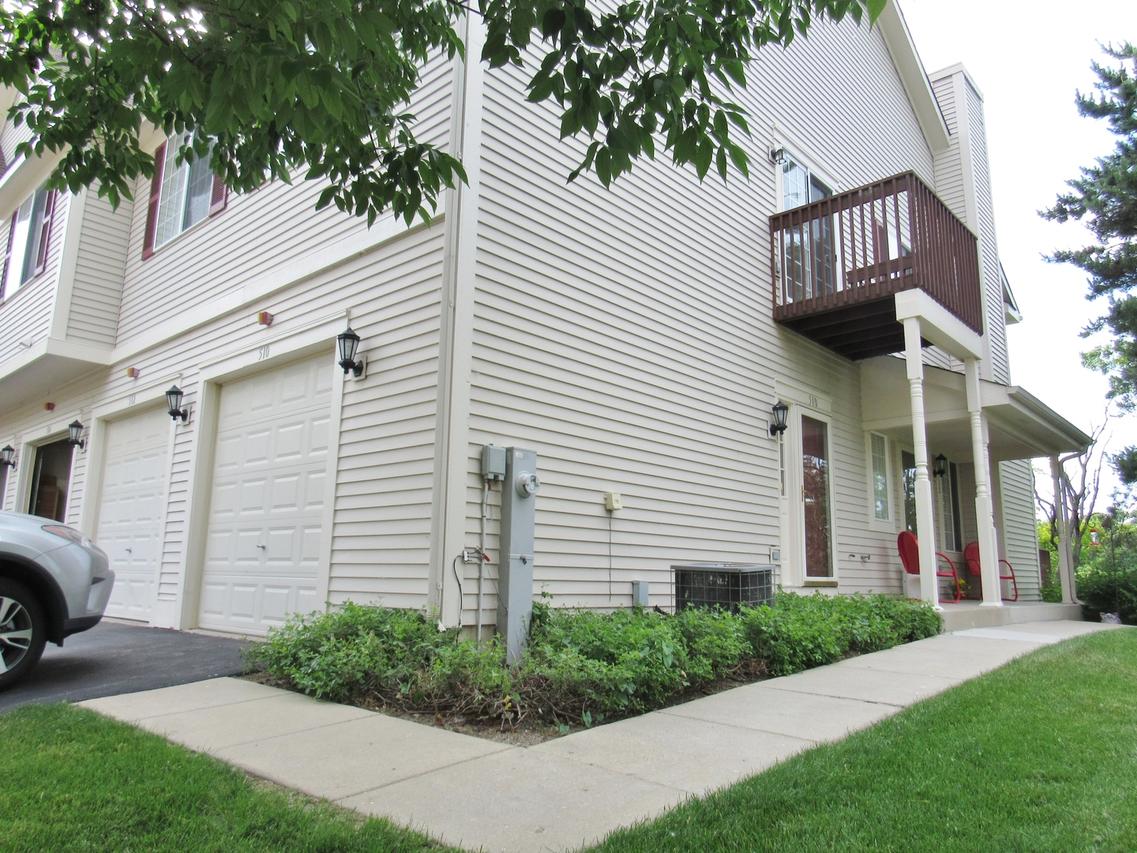 510 Foxridge Dr., Fox Lake, IL 60020